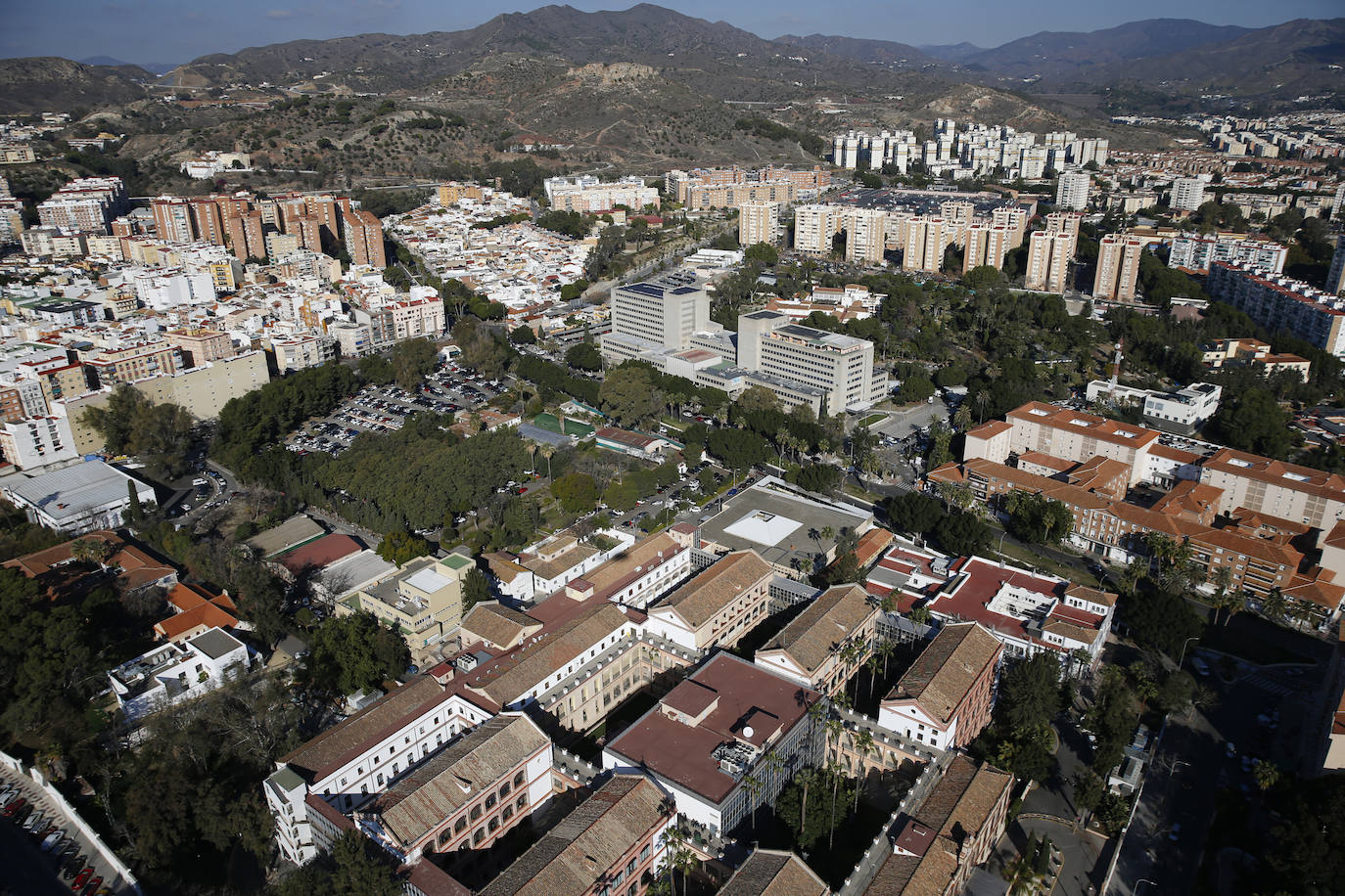La Unidad de Medios Aéreos de la Policía Nacional creada en Málaga en el 86 cuenta con su helicóptero y un equipo de drones para perseguir la delincuencia