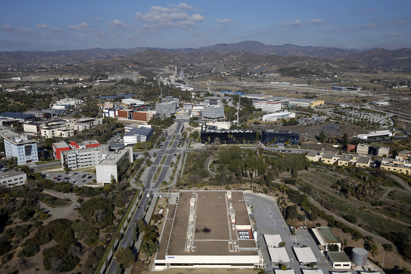 La Unidad de Medios Aéreos de la Policía Nacional creada en Málaga en el 86 cuenta con su helicóptero y un equipo de drones para perseguir la delincuencia