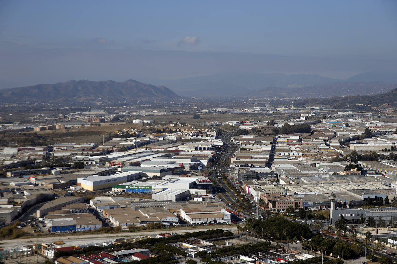 La Unidad de Medios Aéreos de la Policía Nacional creada en Málaga en el 86 cuenta con su helicóptero y un equipo de drones para perseguir la delincuencia