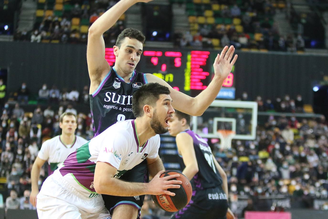 Fotos: El Unicaja cae ante el Surne Bilbao (83-77)