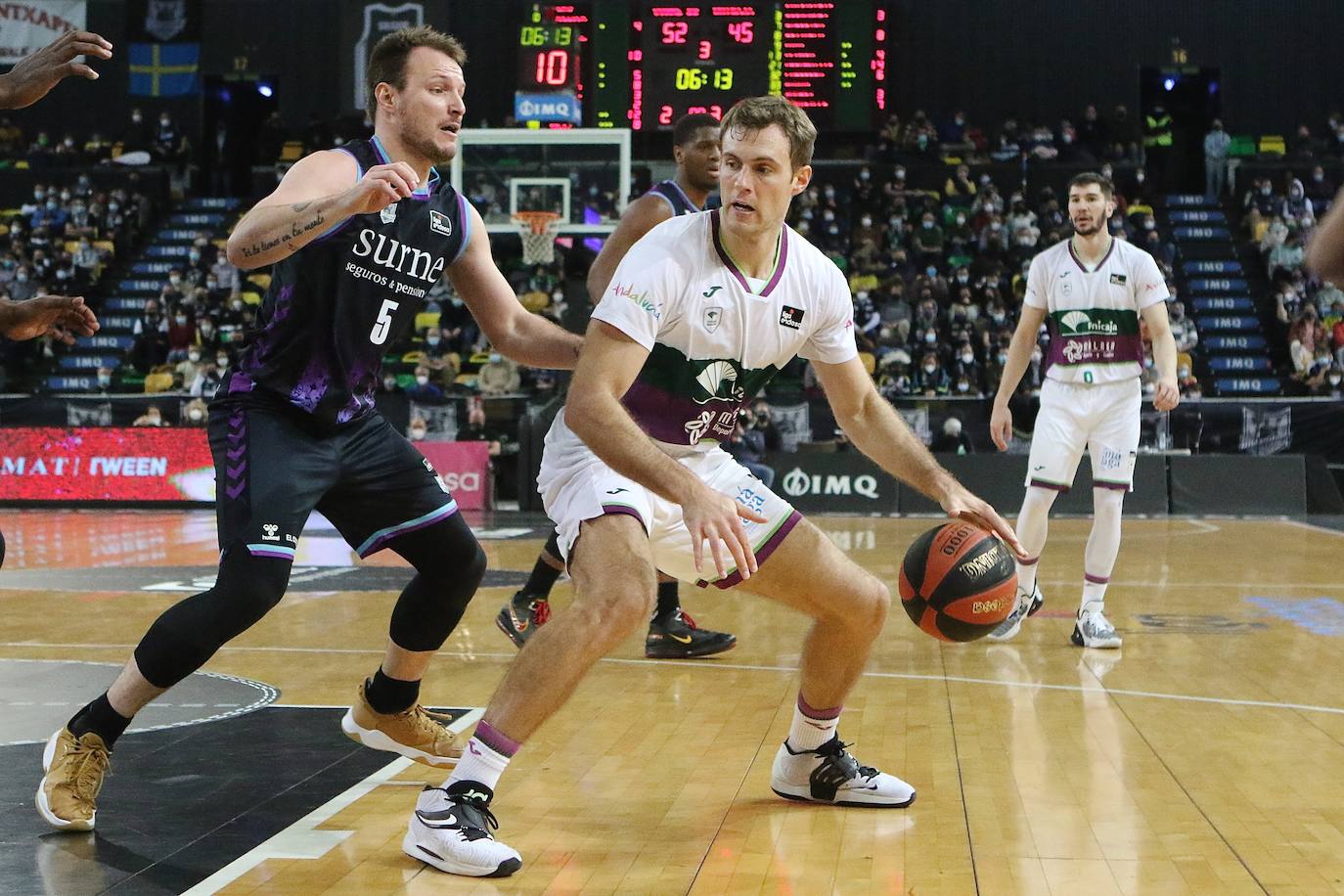 Fotos: El Unicaja cae ante el Surne Bilbao (83-77)