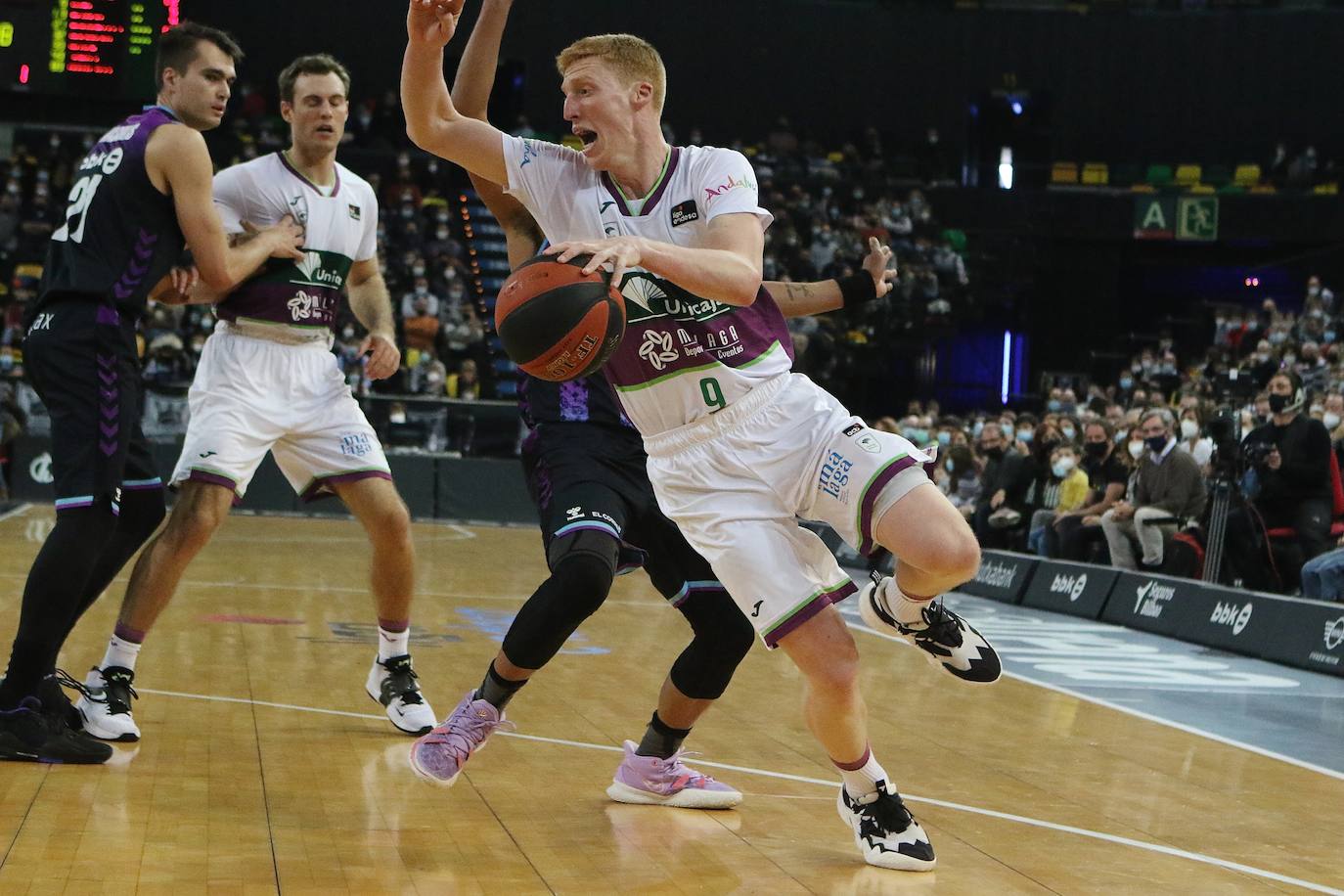 Fotos: El Unicaja cae ante el Surne Bilbao (83-77)