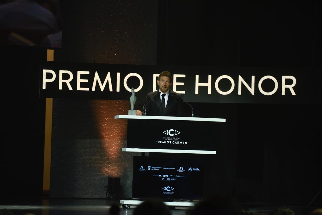 El actor Antonio Banderas recibe el Premio Carmen de Honor en el Teatro Cervantes de su tierra