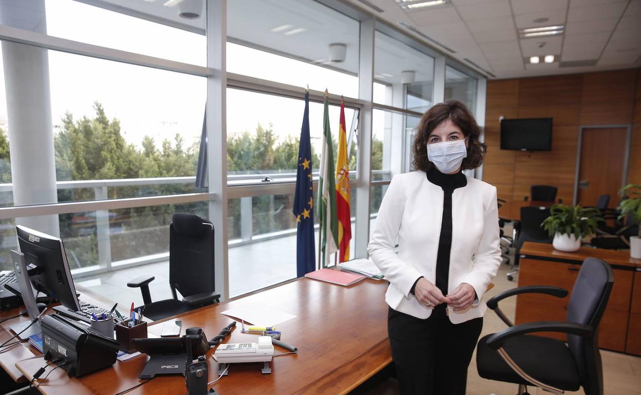 Aída Vilaret, jefa de Tráfico: «Las retenciones en Málaga ya son similares a las que había en 2019»