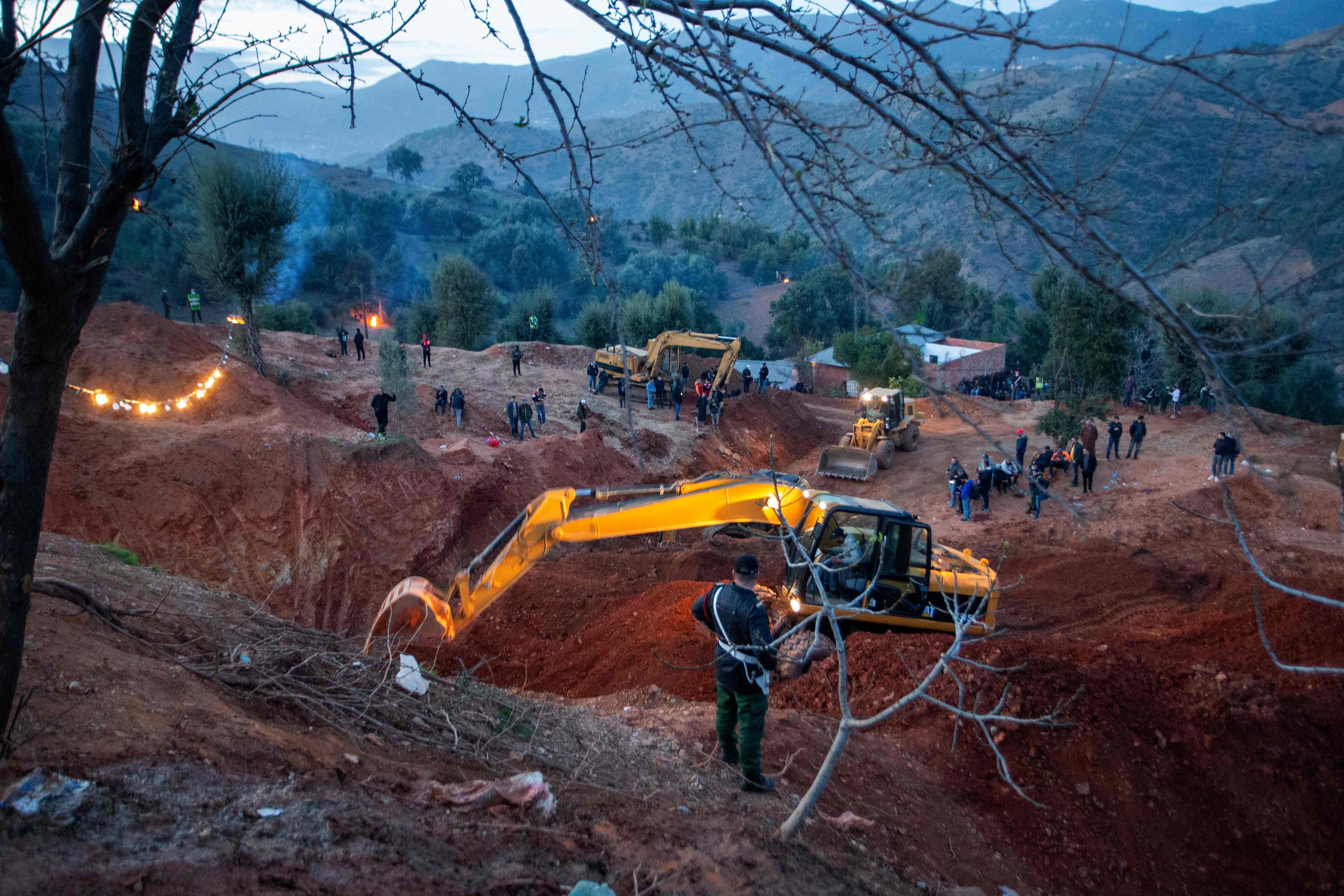 Fotos: Así es el rescate de Rayan, el pequeño de 5 años atrapado en un pozo a 32 metros en Marruecos