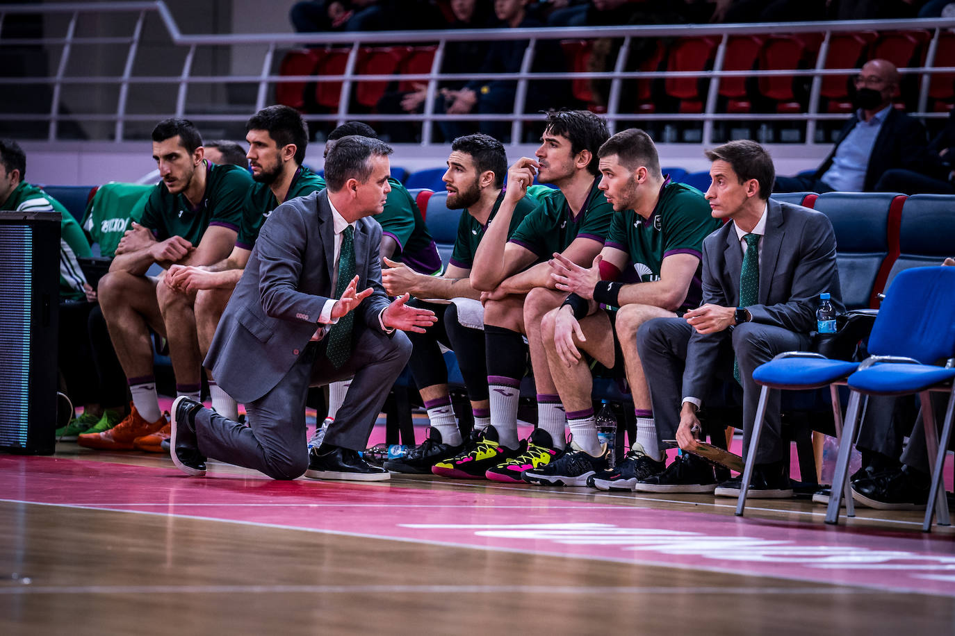 Derrota del Unicaja en su visita al Prometey, en la Champions League. 