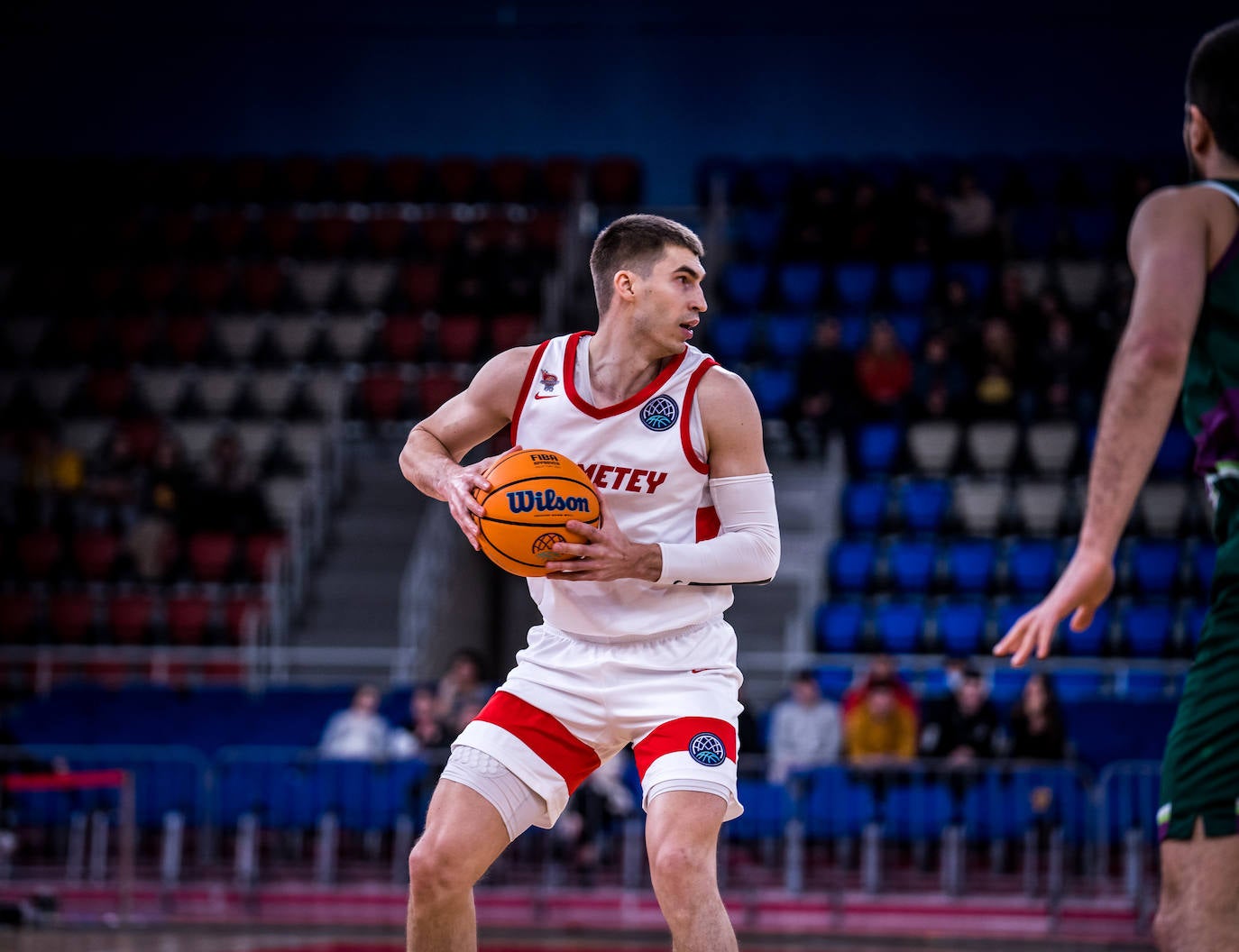 Derrota del Unicaja en su visita al Prometey, en la Champions League. 