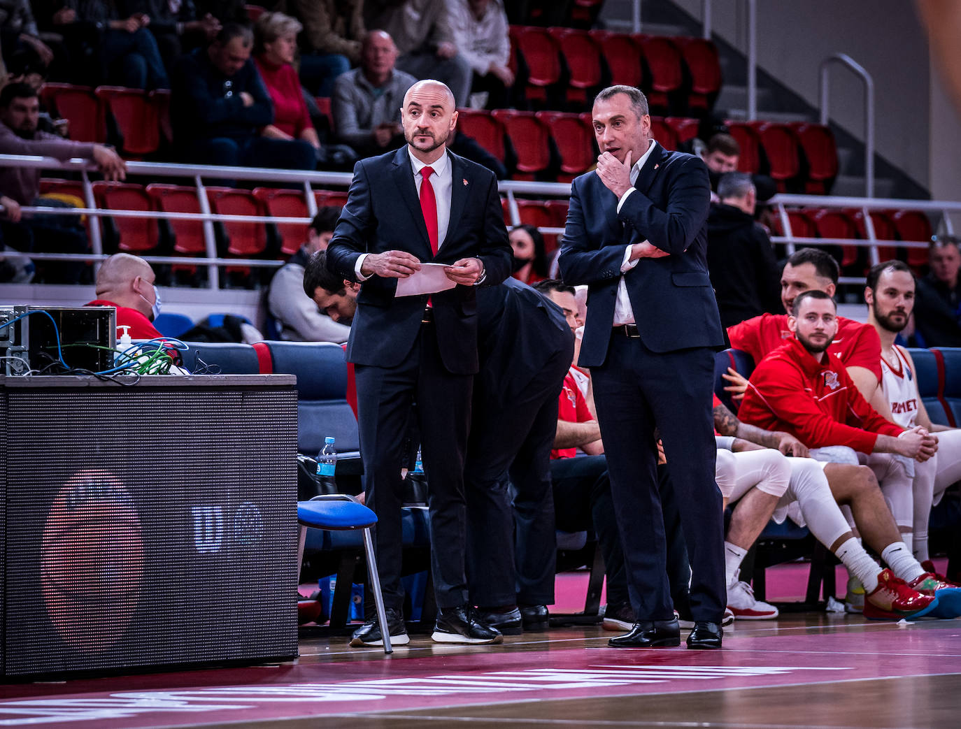 Derrota del Unicaja en su visita al Prometey, en la Champions League. 