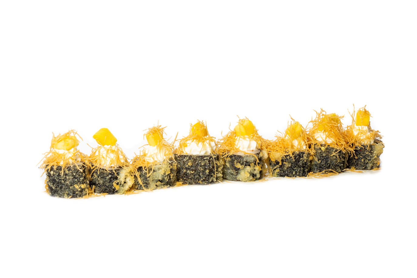Variedad. En la imagen, maki en tempura de Toki Sushi. Además de los ingredientes, las distintas técnicas otorgan una gran variedad al sushi. 