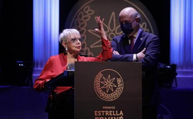 Imagen principal - Premios &#039;Estrella Feniké&#039; de la Asociación Cultural Zegrí: Implicados con Málaga