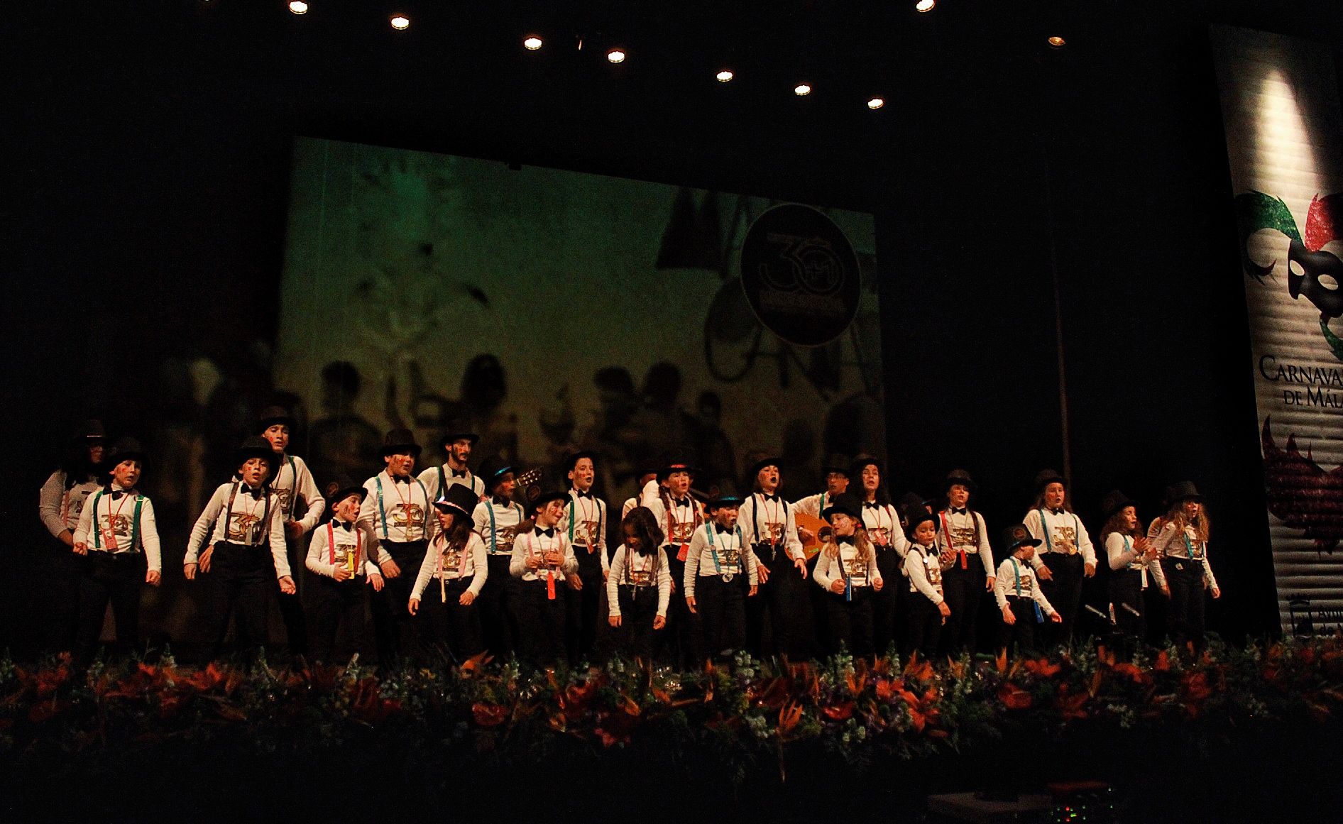 Grupos de la primera semifinal del COAC Málaga en el Teatro Cervantes