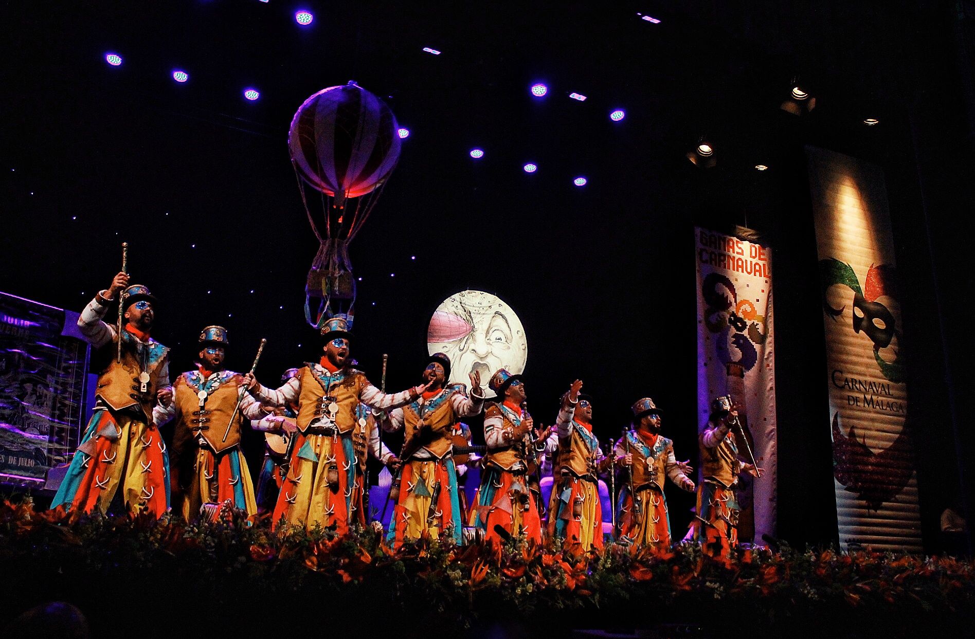 Grupos de la primera semifinal del COAC Málaga en el Teatro Cervantes
