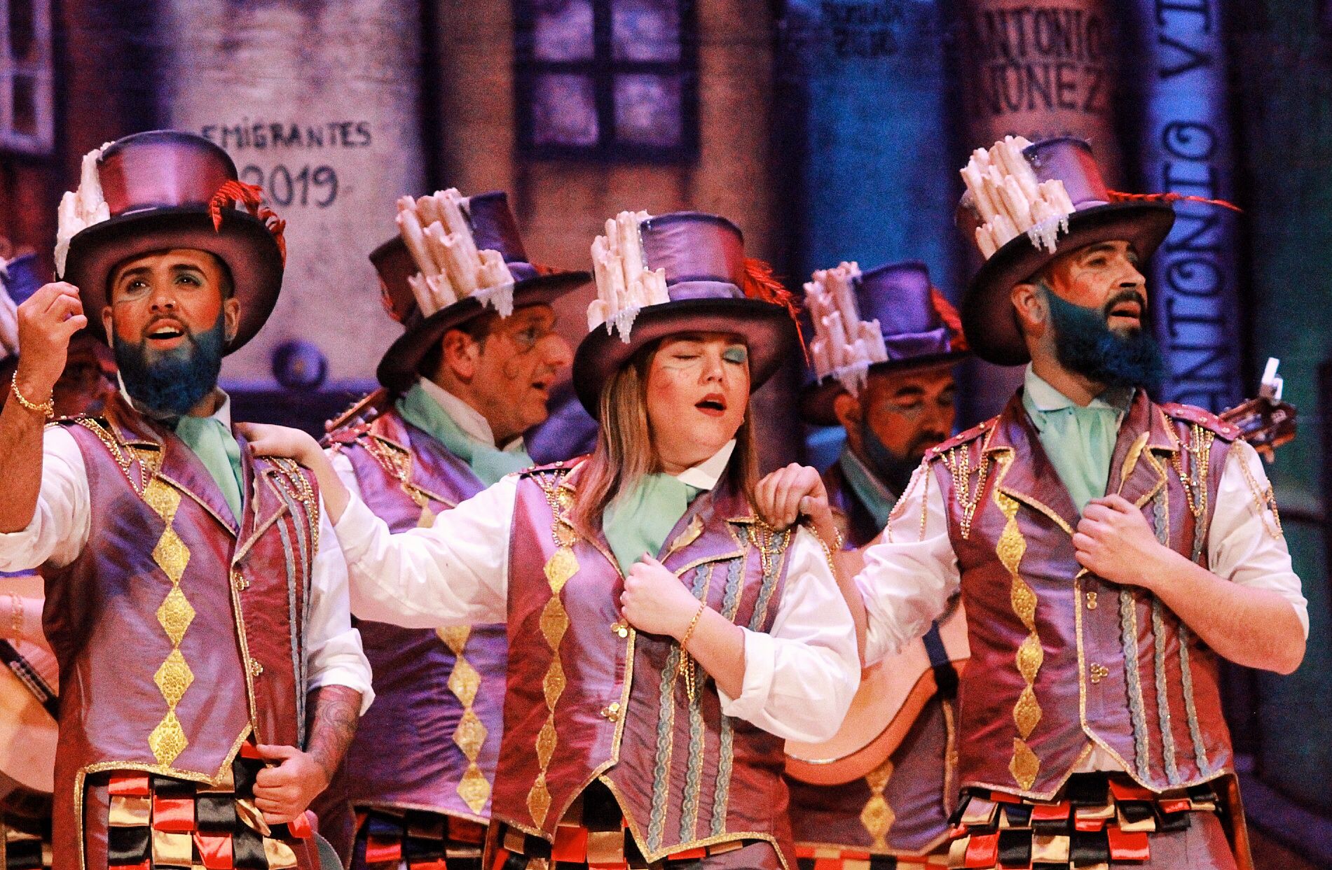 Grupos de la primera semifinal del COAC Málaga en el Teatro Cervantes