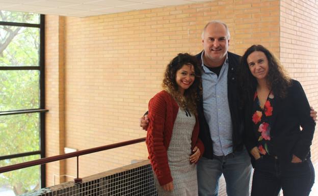 Christiane Arrivillaga, Natalio Extremera y Lourdes Rey, autores del estudio.