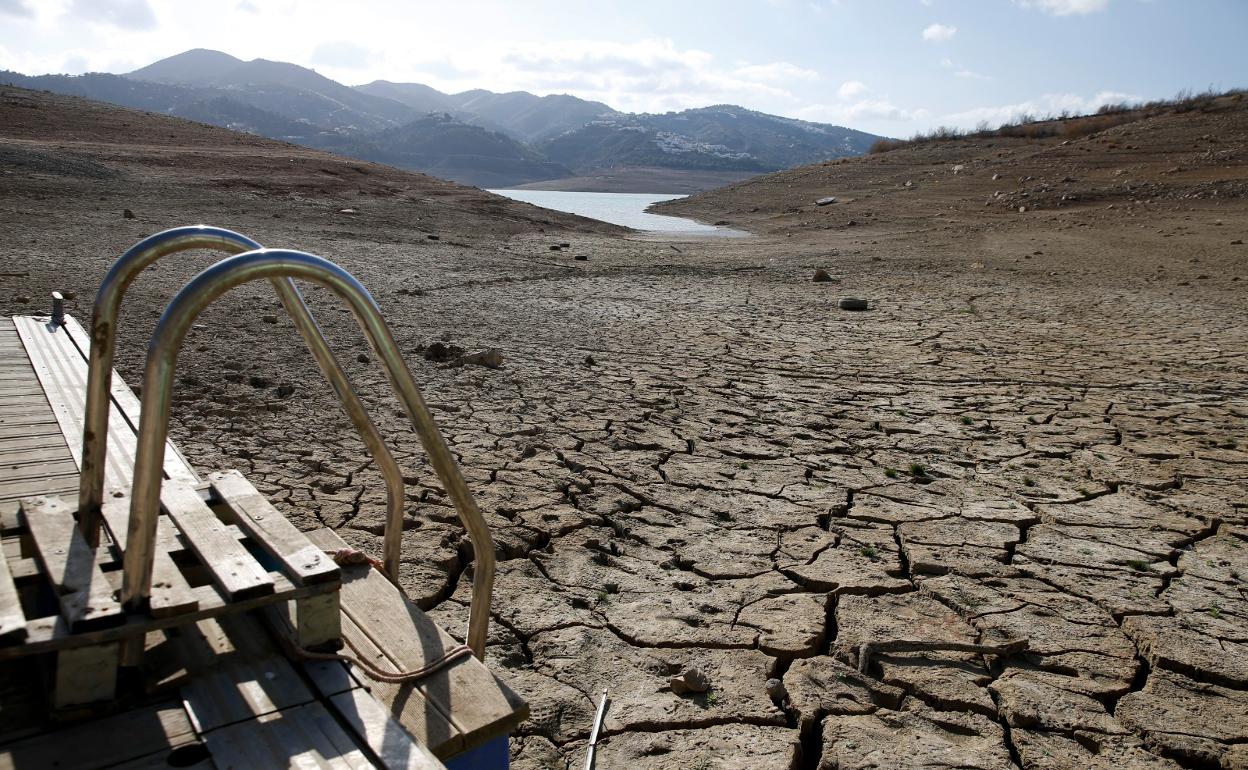 El pantano de La Viñuela se encuentra al 15% de su capacidad.