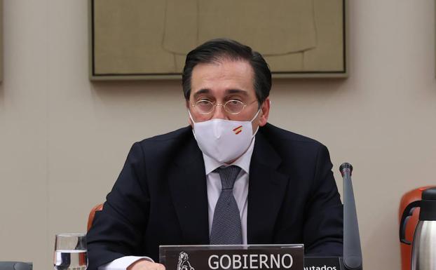 José Manuel Albares, ministro de Asuntos Exteriores, durante su comparecencia en el Congreso de los Diputados.