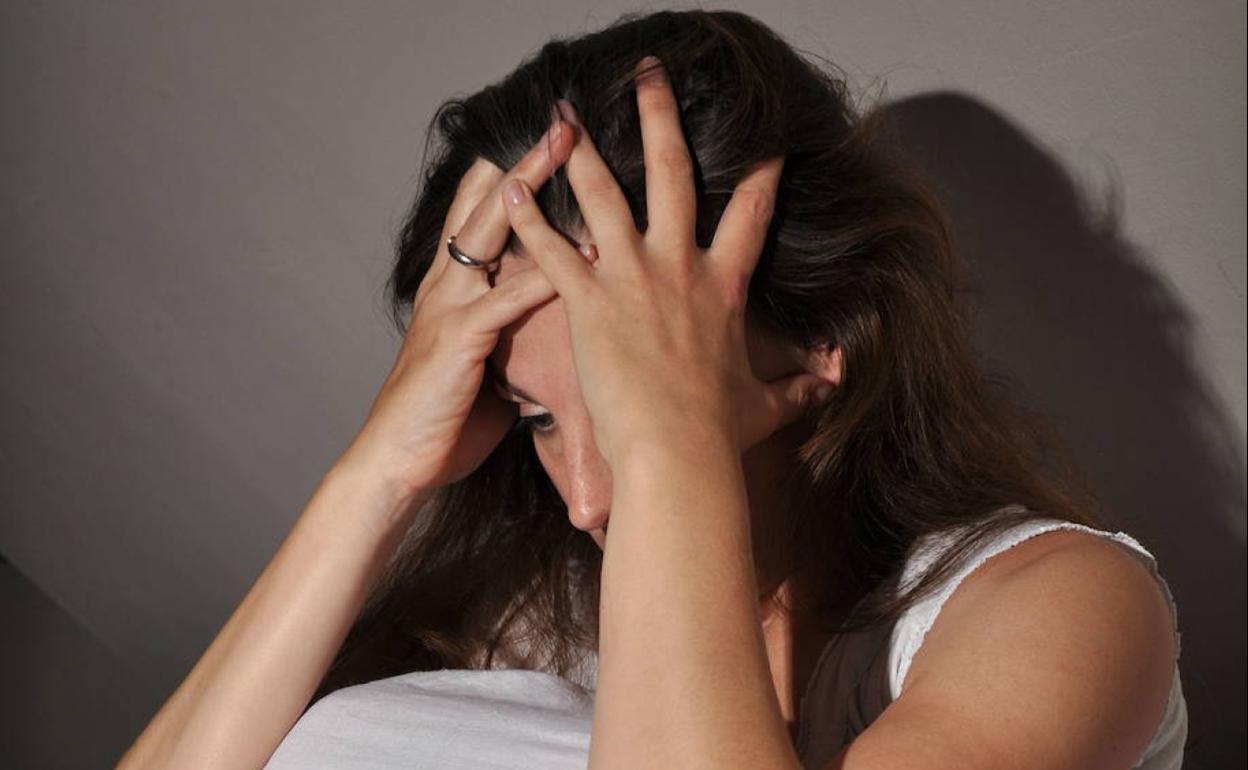 Efectos secundarios coronavirus: El dolor de cabeza durante el Covid puede derivar en una cefalea crónica diaria, según un estudio