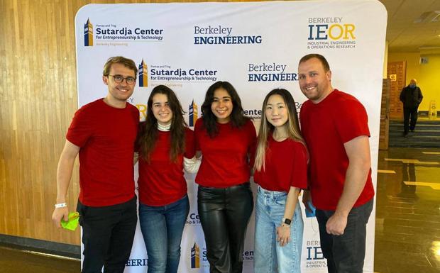 El equipo de 'Red Box'. 