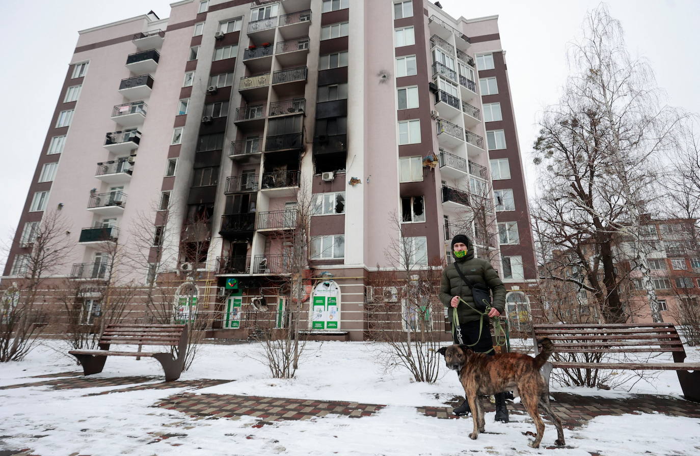 Un bloque de edificios de Bucha tras sufrir un ataque por parte del ejército ruso