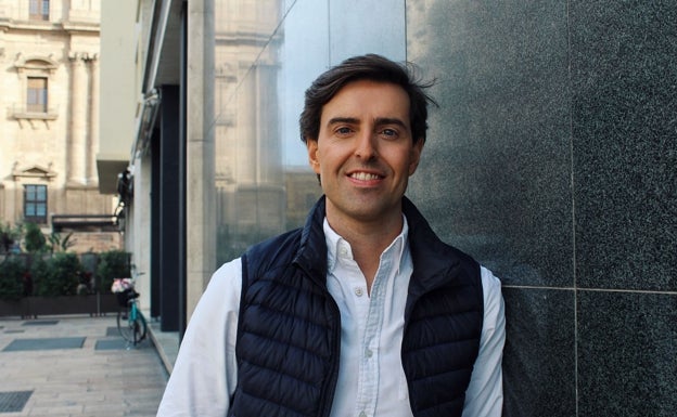 Montesinos, antes de la entrevista con SUR.