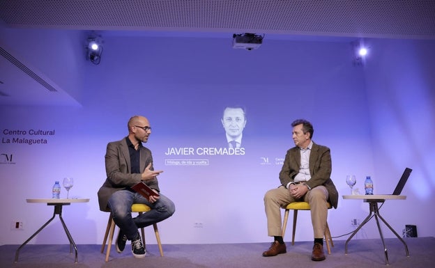 Cremades y Antonio Javier López, durante la charla. 