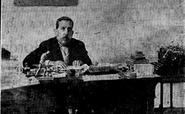 José Garrido Garrido en su despacho, en 1929. 