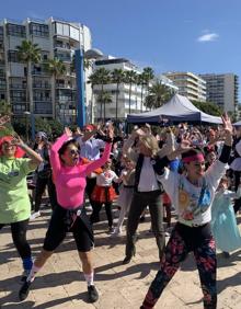 Imagen secundaria 2 - Más de 300 personas se dan cita en la I Carrera popular de carnaval de Marbella