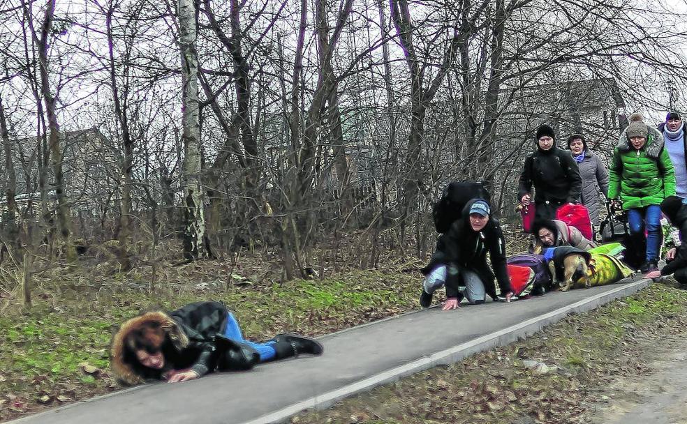 «Los rusos llegan y disparan contra todo lo que se encuentran, incluidos los civiles»