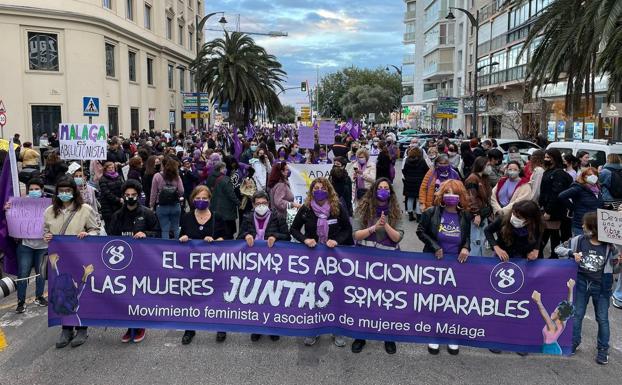 Directo | Miles de personas acuden a la manifestación del 8M en Málaga