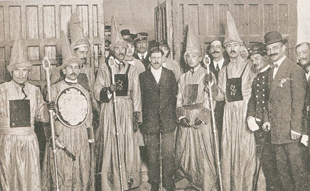 Liberación del preso en 1912 por parte de Jesús El Rico. 