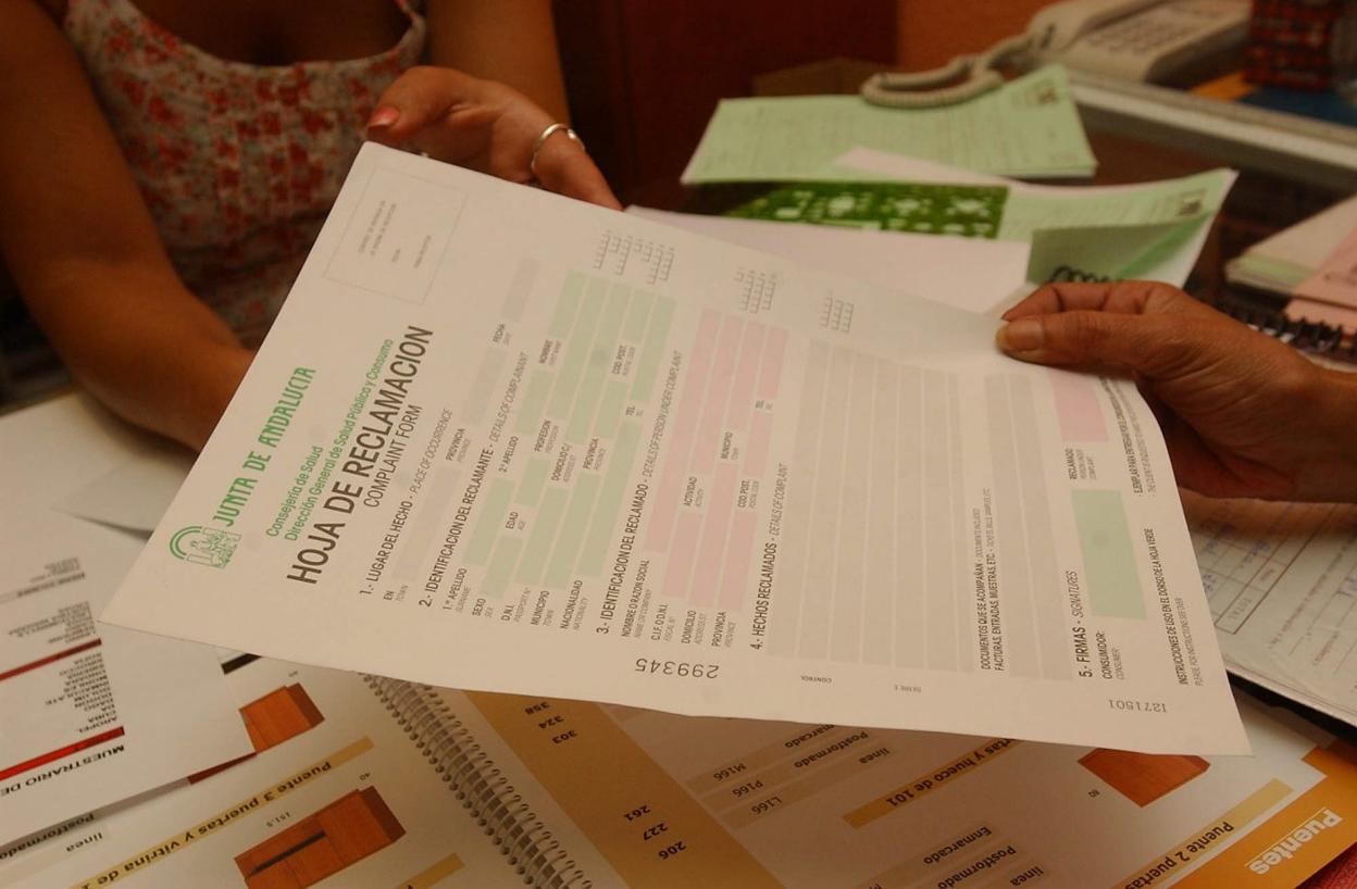 Los establecimientos comerciales y de restauración están obligados a tener la hoja de reclamaciones. 