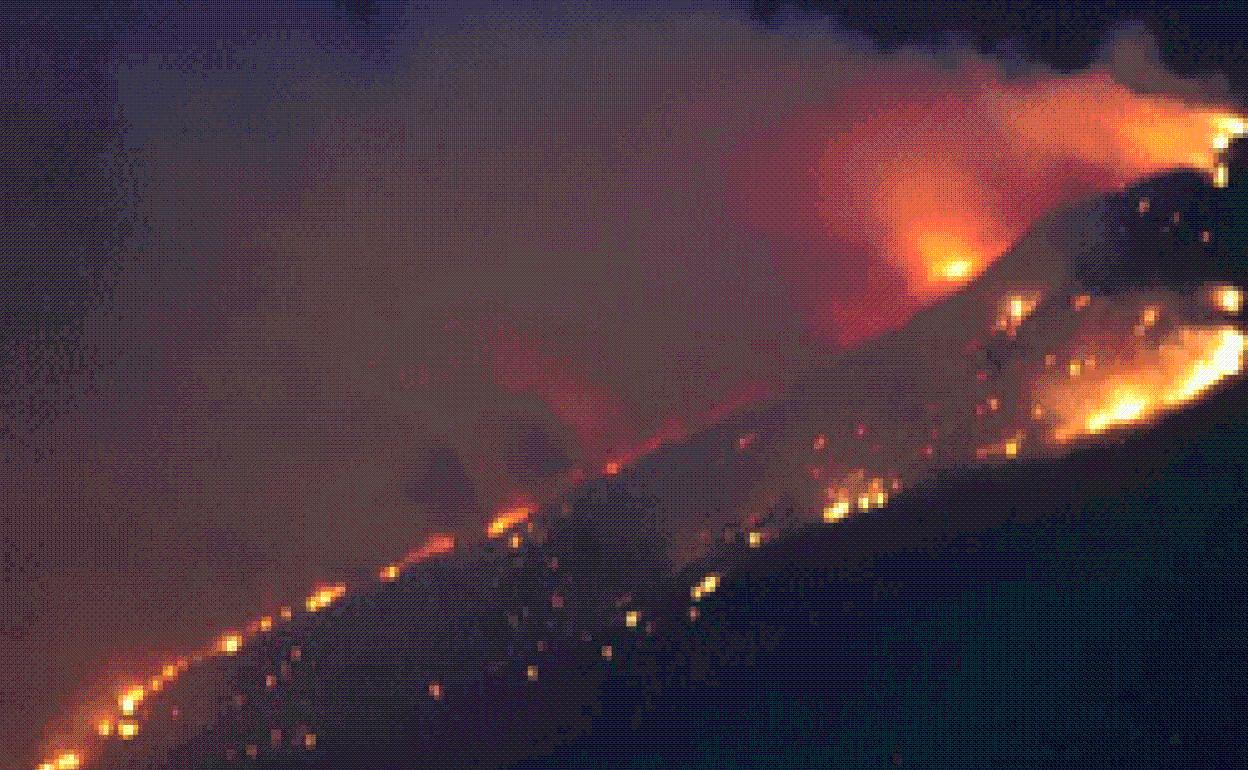 Absuelven a una mujer por un incendio forestal que quemó más de 500 hectáreas en Casares al no quedar probada su autoría