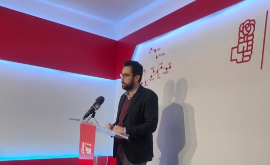 El secretario de Organización del PSOE de Vélez-Málaga, Víctor González. 