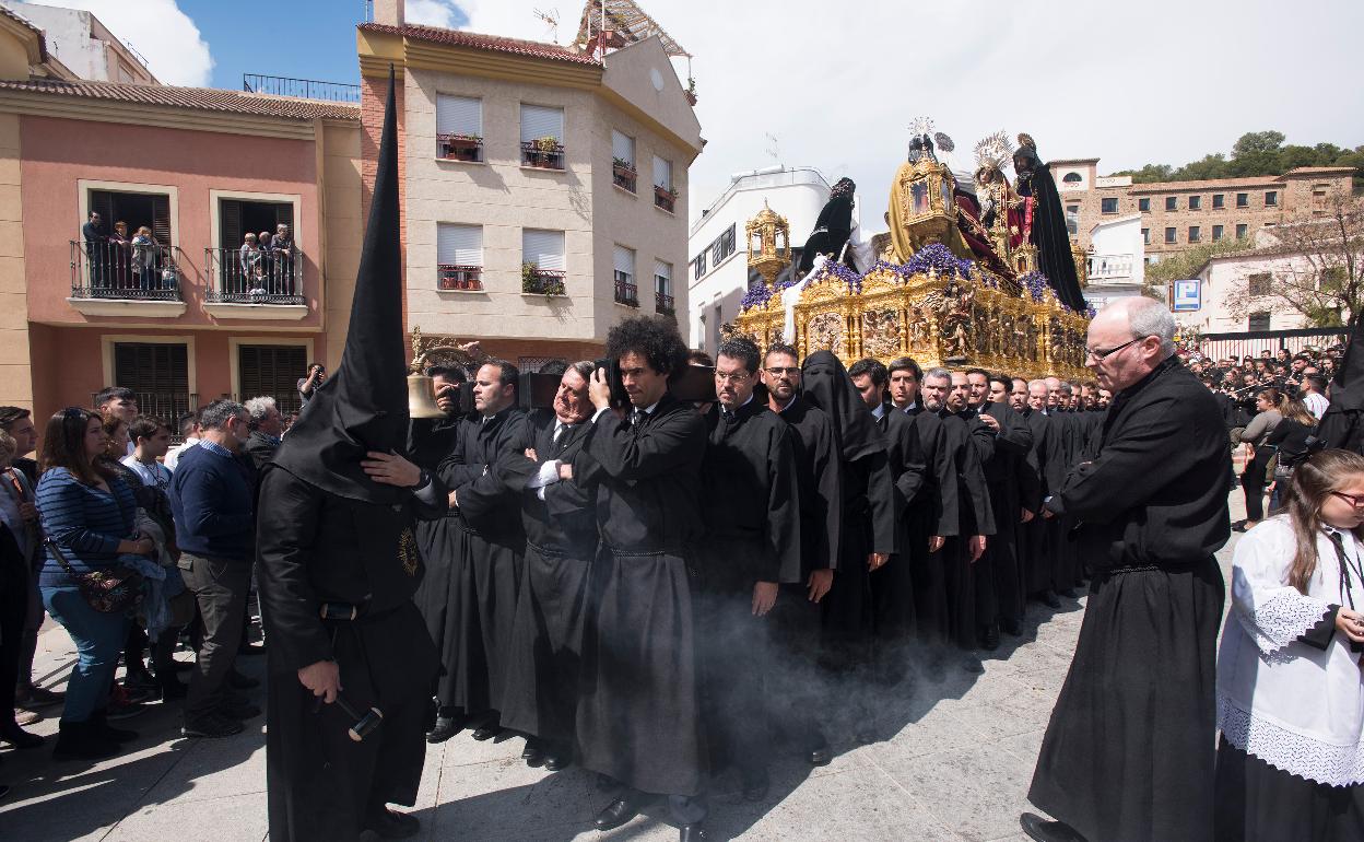 El trono del Cristo Yacente de la Paz y la Unidad.