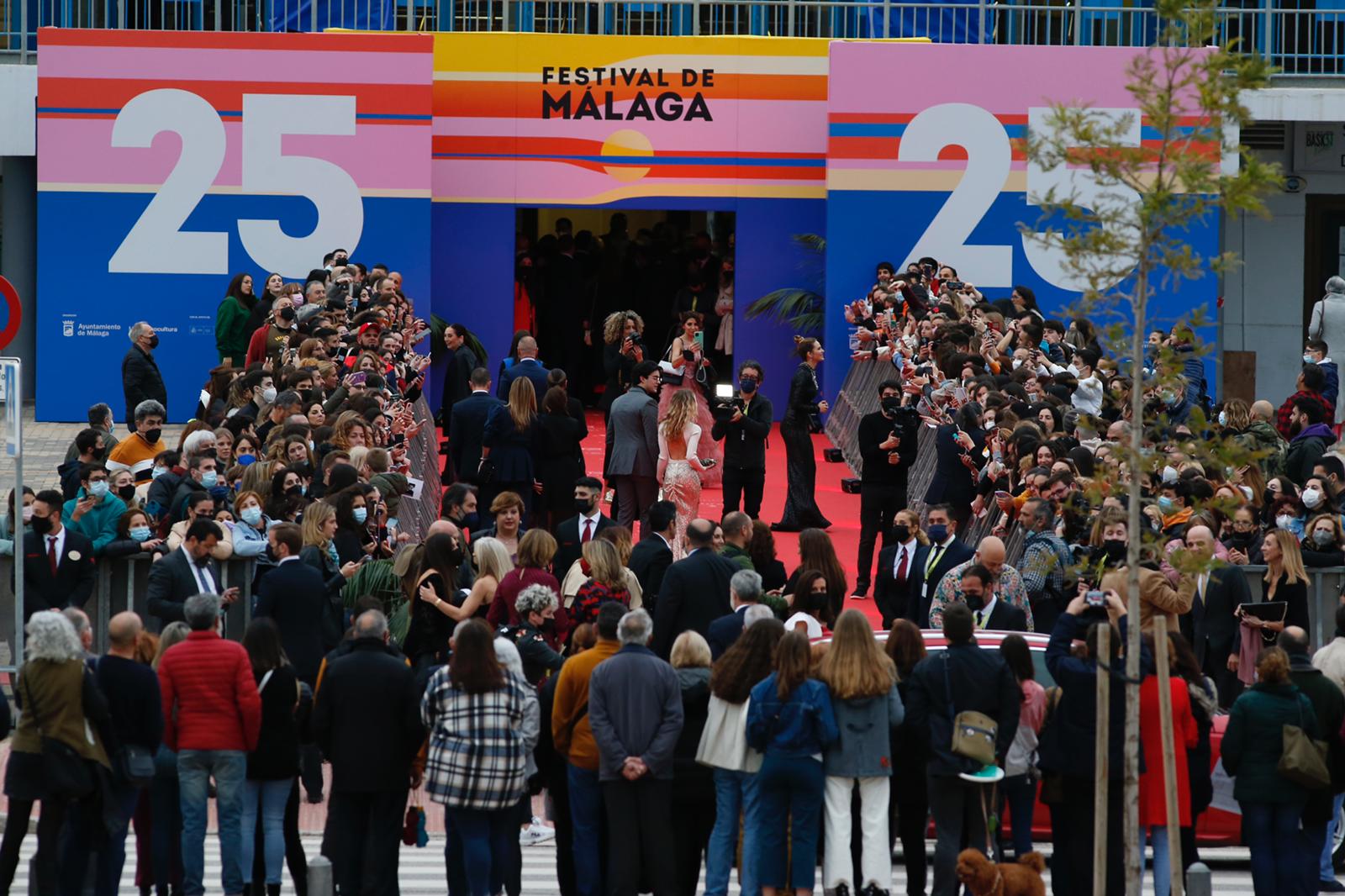 Traslada su gala inaugural a un escenario multitudinario como el Martín Carpena