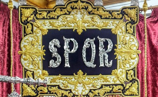 SPQR de la Cofradía de los Gitanos, del taller de Juan Rosén. 