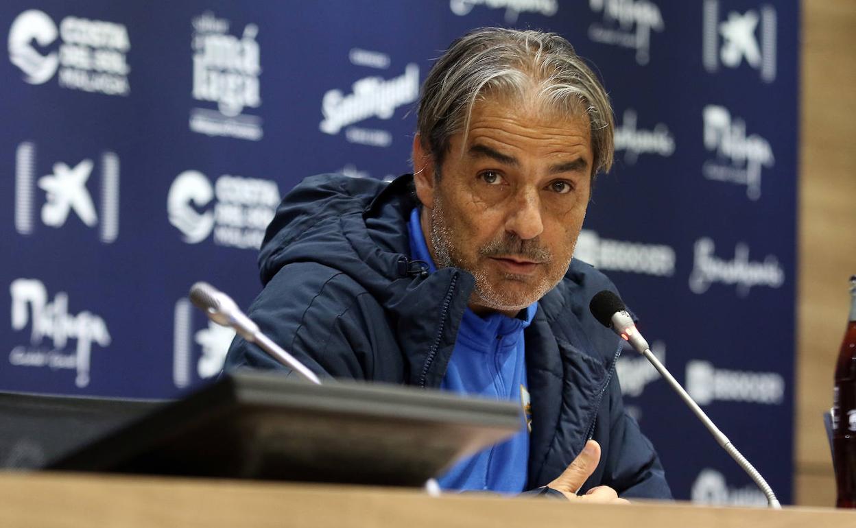 El entrenador del Málaga, Natxo González, este viernes en La Rosaleda.