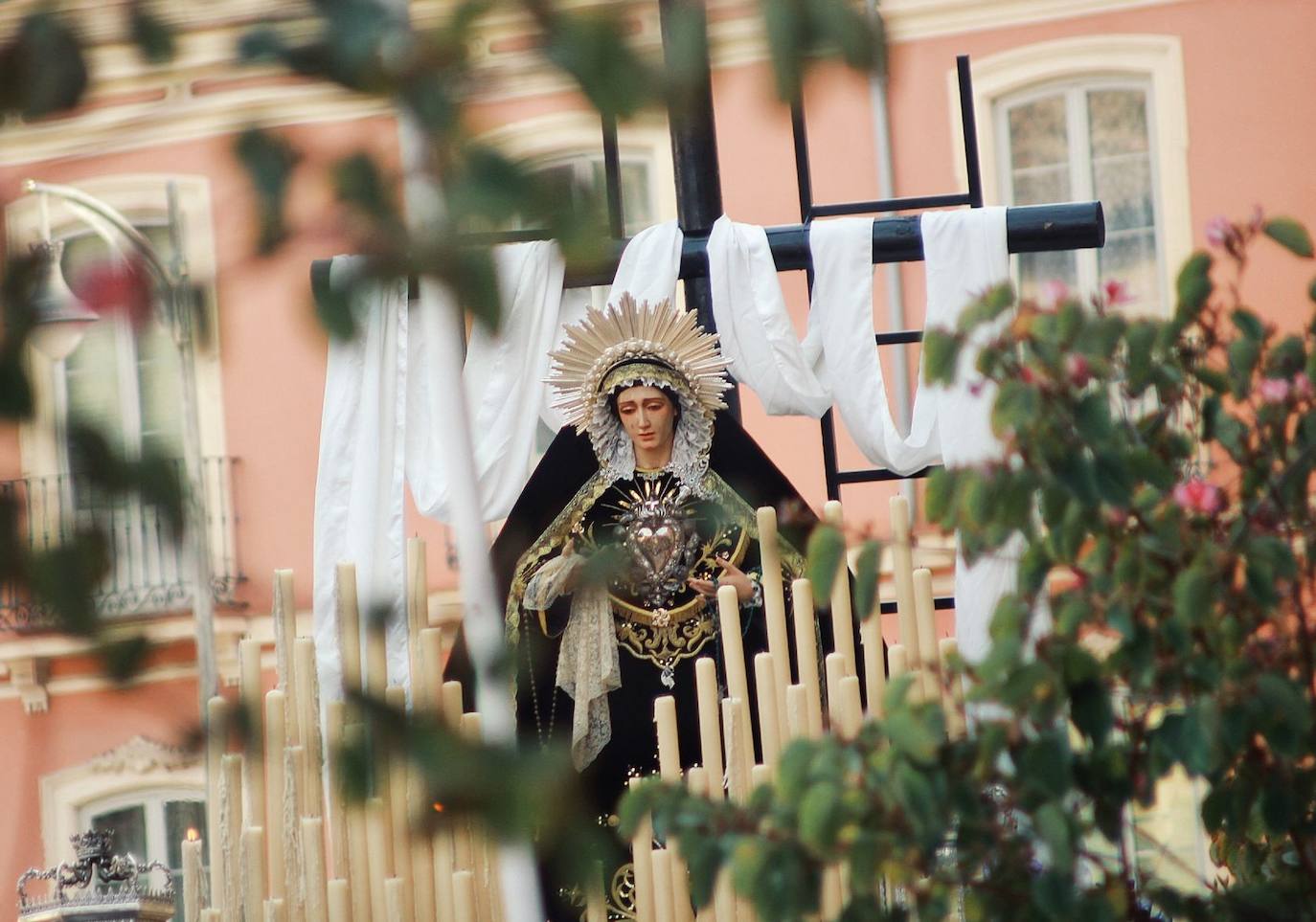 Lágrimas del Carmen y Nuestra Señora del Sol desfilaron por sus barrios