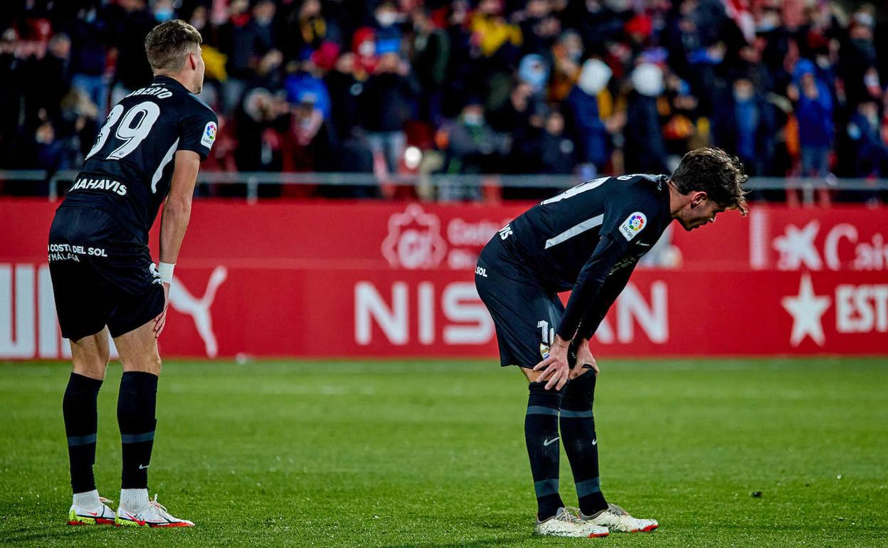 Roberto y Kevin, cabizbajos después de la derrota en Gerona. 