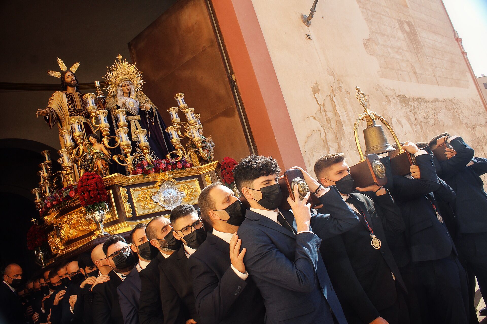 Traslado de la Cofradía de la Sagrada Cena este sábado 2 de abril. 