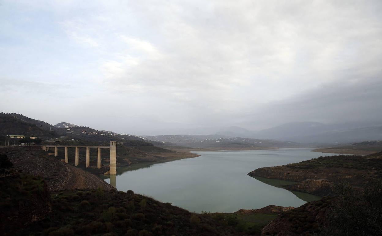 La Viñuela sigue en una situación de escasez extrema. 