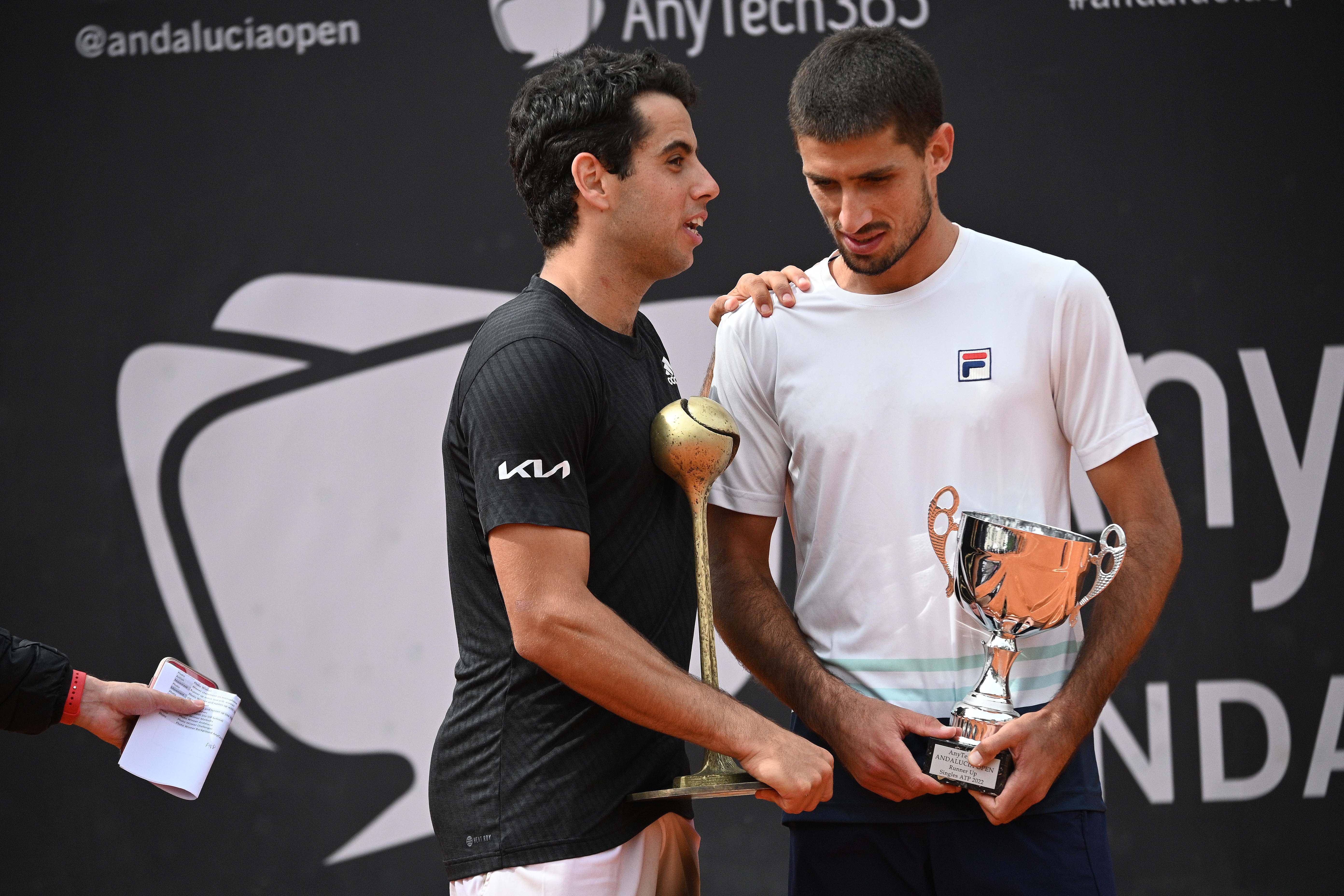 Munar se desquita al fin. A la cuarta oportunidad el tenista balear vence en una final en Puente Romano, mientras que la egipcia Sherif gana sin ceder un solo set en el primer WTA 125