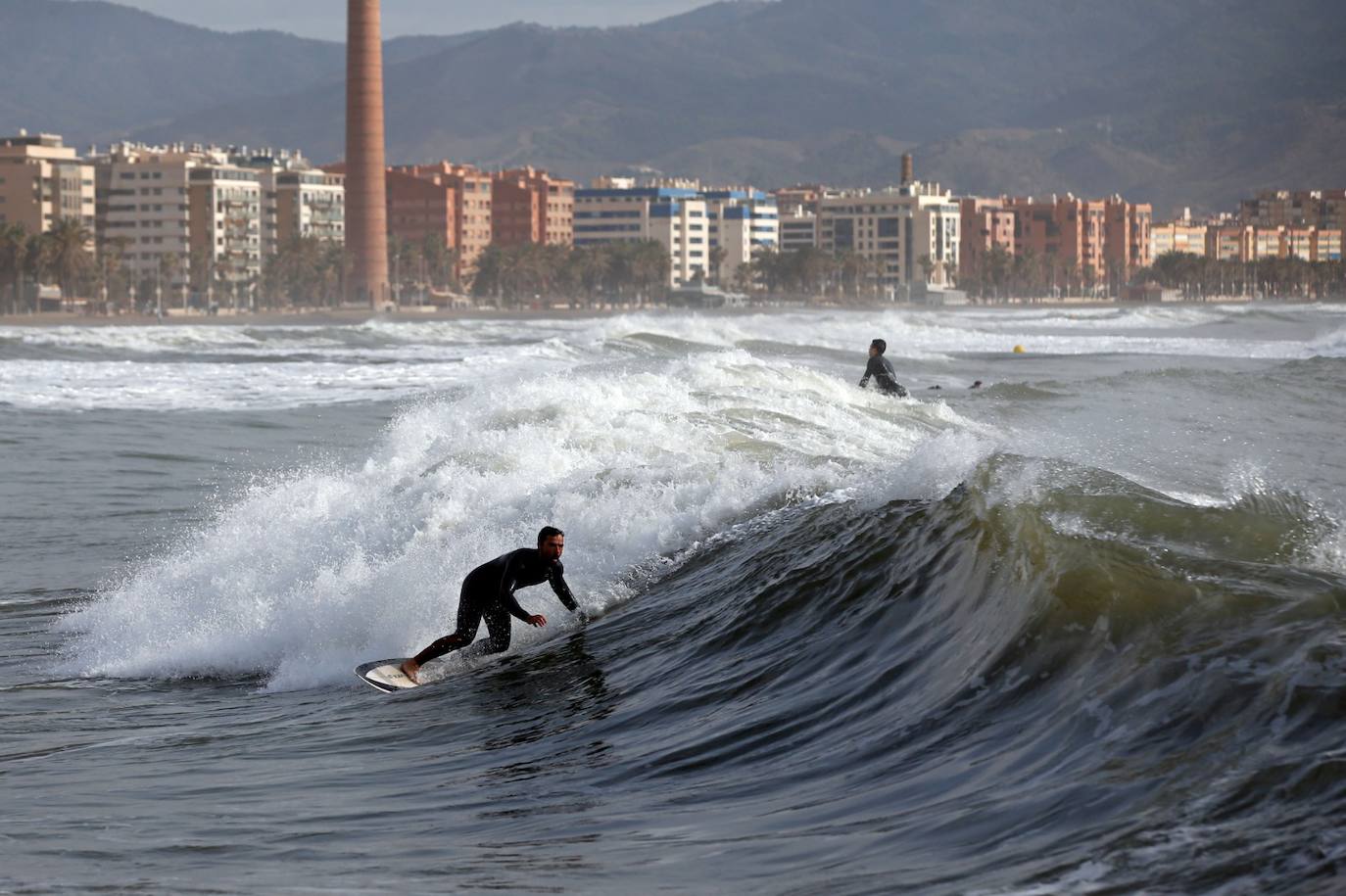 El fuerte oleaje agrava la pérdida de arena en el litoral de la provincia