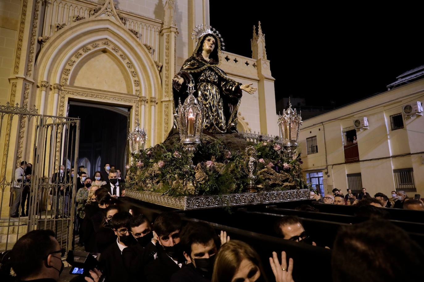 Traslado de los titulares de la Soledad de San Pablo este Viernes de Dolores