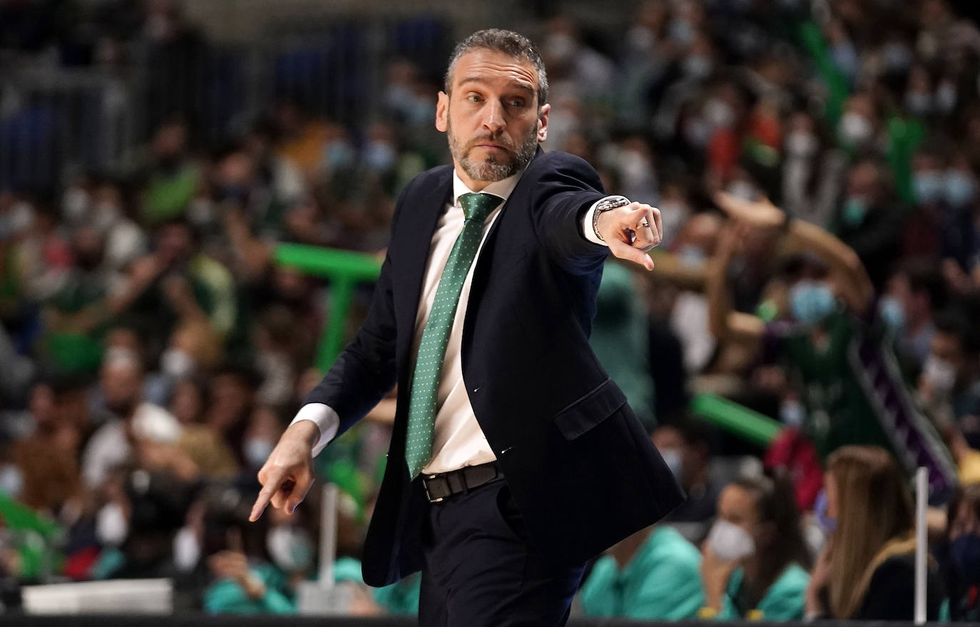 Derrota en casa del Unicaja ante el Baxi Manresa en la BCL. 