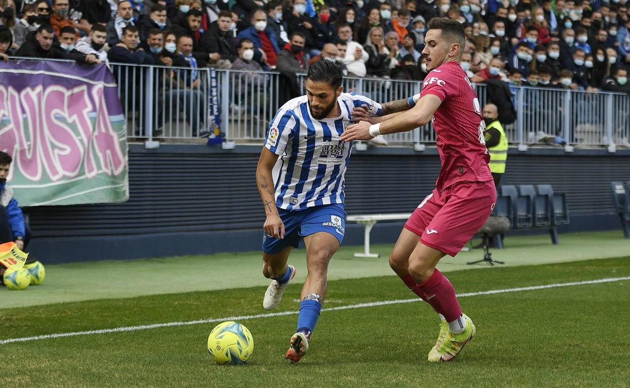 Antoñín, en una acción del Málaga-Leganés. 