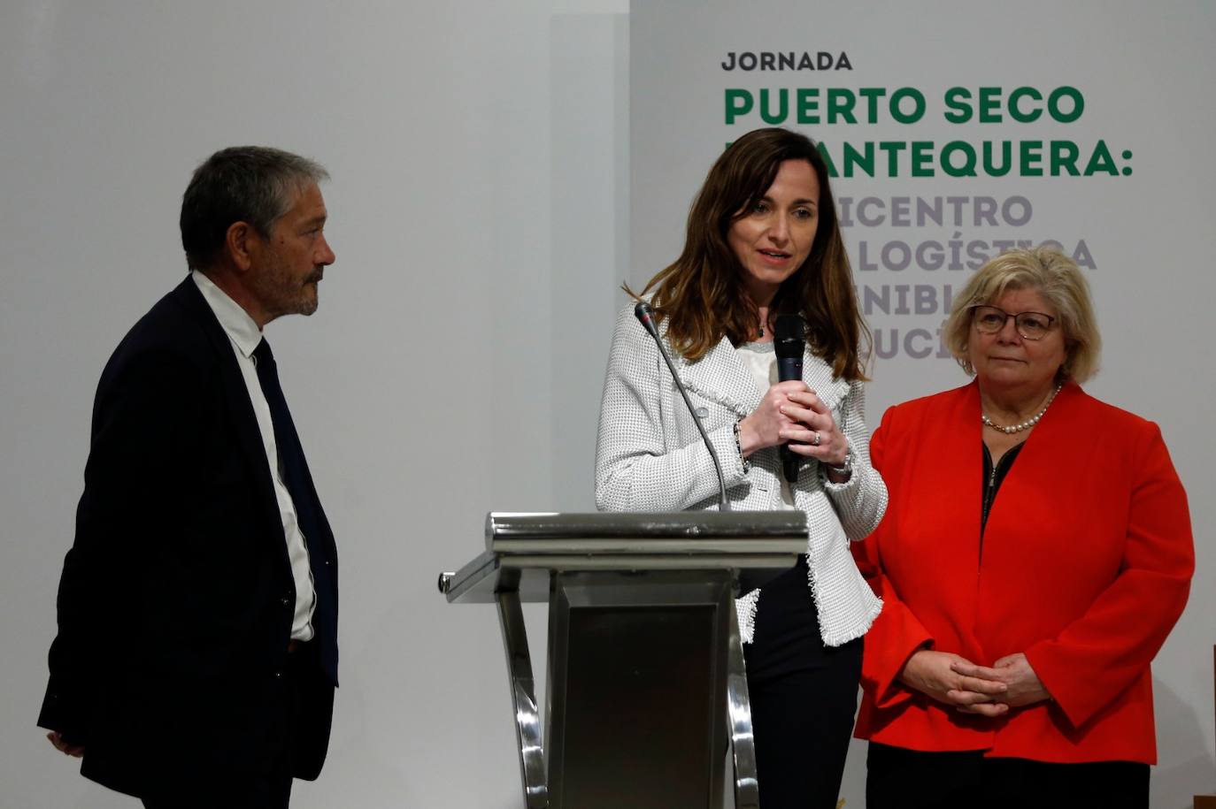 El acto ha sido organizado por SUR, el Puerto Seco y los puertos de Algeciras y Málaga en colaboración con la Junta de Andalucía y el Ayuntamiento de Antequera.