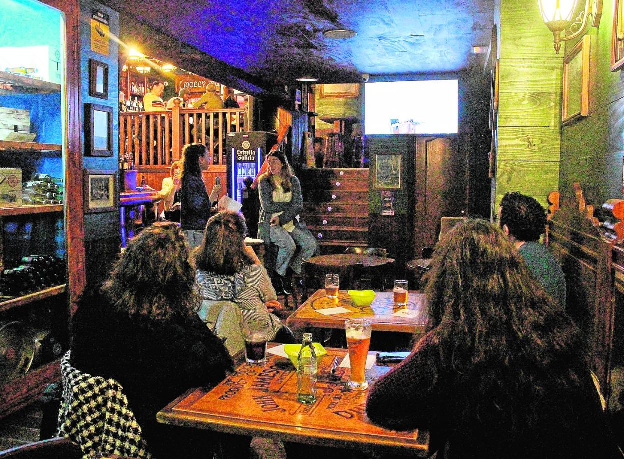 Jueves de cerveza y ciencia con la UMA en Molly Malone's