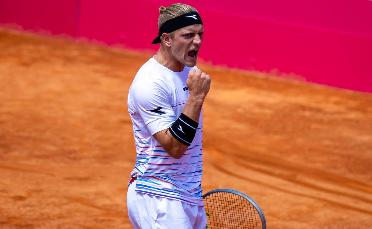 Alejandro Davidovich celebra un punto con el puño en alto en el duelo de este miércoles. 