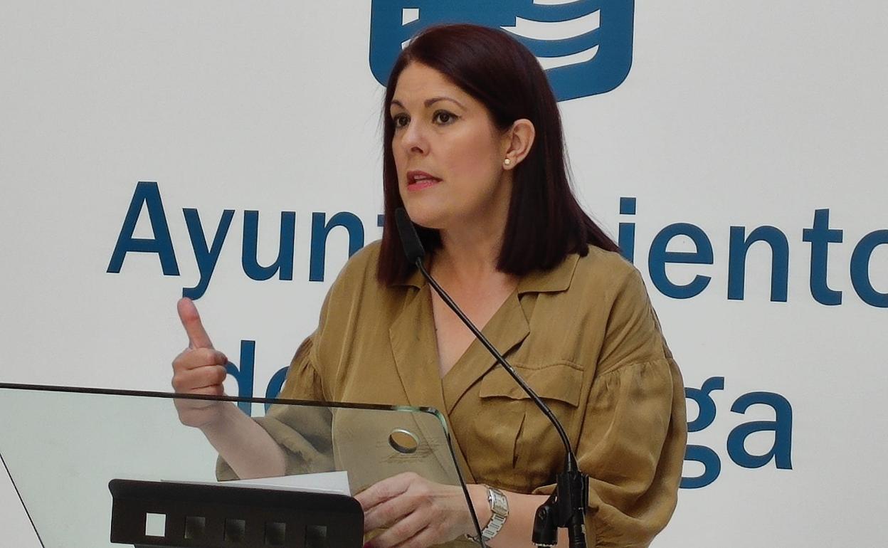 La portavoz de Ciudadanos, Noelia Losada, presentaba esta mañana la moción para que el entorno Alcazaba-Gibralfaro pueda ser Patrimonio de la Humanidad. 